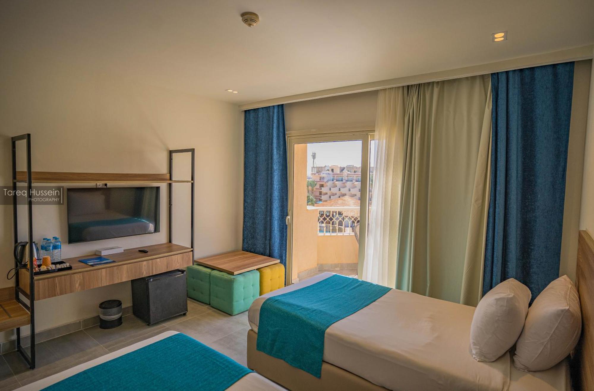 Pyramisa Beach Resort Sahl Hasheesh Hurghada Esterno foto A room at the hotel