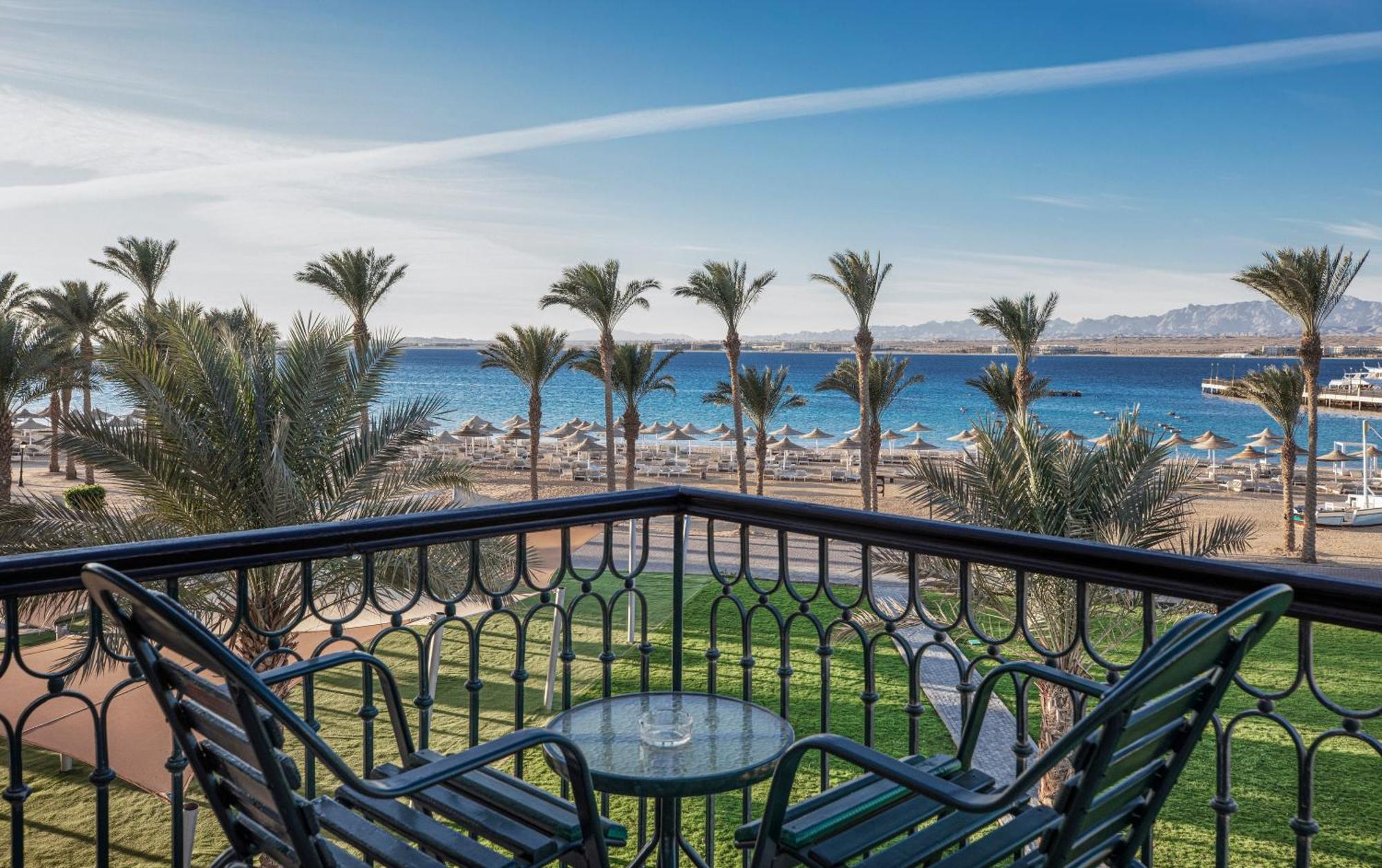 Pyramisa Beach Resort Sahl Hasheesh Hurghada Esterno foto View of the Red Sea from the hotel